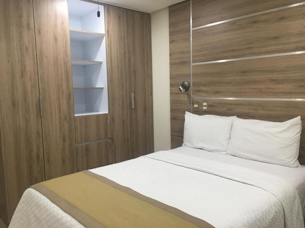 Zitácuaro Hotel Y Suites Maria Fernanda מראה חיצוני תמונה